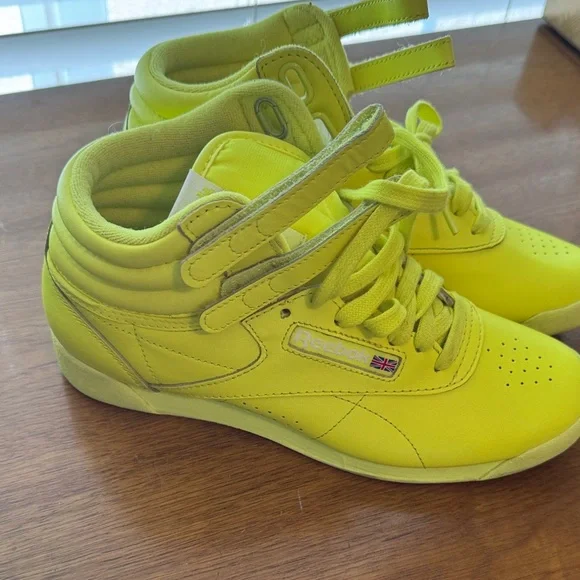 Reebok Women’s Sneakers - Bright Yellow - Picture 5 of 6